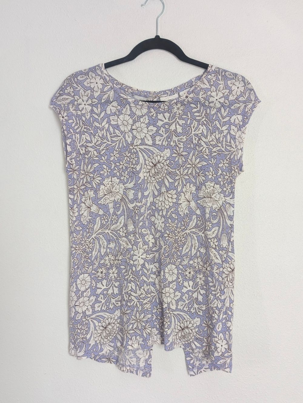 Rachel Ashwell Purple Floral 100% Linen Top Size Small